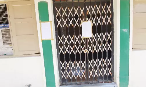 கரூரில் அமலாக்கத்துறையின் தொடரும் அதிரடி- அமைச்சர் செந்தில் பாலாஜியின் சகோதரர் அலுவலகத்திற்கு சீல்