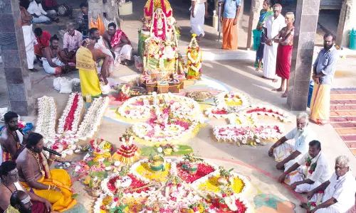சிங்கம்புணரி சேவகப்பெருமாள் அய்யனார் கோவிலில் 1008 சங்காபிஷேக விழா