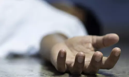 கால்நடை ஆஸ்பத்திரி ஊழியர் ரத்த வாந்தி எடுத்து பலி