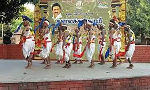 அரசின் திட்டங்களை விளக்கும் கலை நிகழ்ச்சிகள்