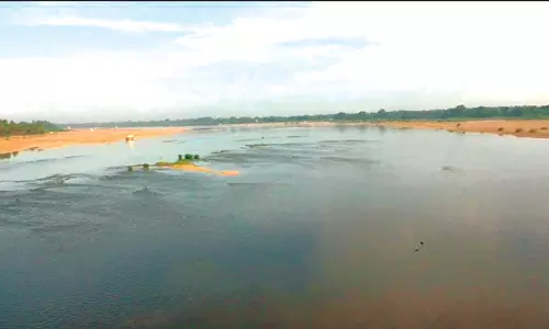 மேட்டூர் அணையில் இருந்து திறக்கப்பட்ட தண்ணீர் பரமத்திவேலூர் வந்தடைந்தது