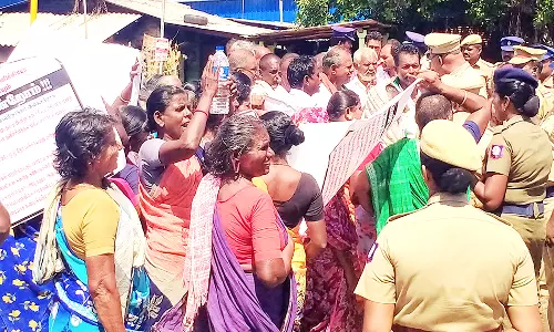 பொதுமக்கள் சாலை மறியல்