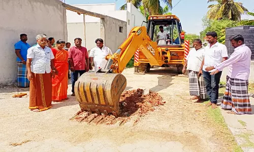 பன்னியூர் ஊராட்சியில் சிமெண்ட் சாலை