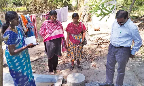 கொள்ளிடம் அருகே  வளர்ச்சி திட்ட பணிகள் - கலெக்டர் ஆய்வு