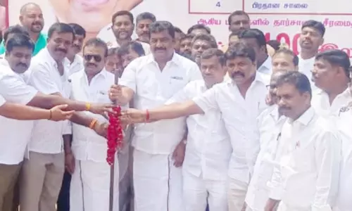 தார் சாலை புதுப்பித்தல் பணி