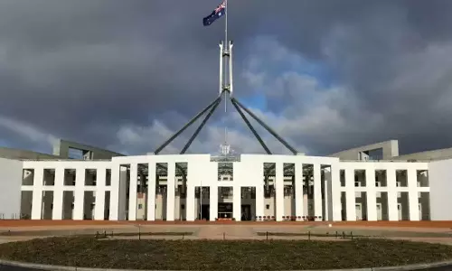 பாதுகாப்பு அச்சுறுத்தல் என புகார்- ஆஸ்திரேலிய பாராளுமன்றம் அருகே ரஷிய தூதரகம் கட்ட தடை