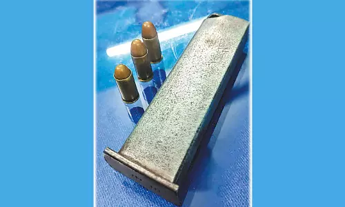 படப்பை அருகே 3 துப்பாக்கி தோட்டாக்கள் சிக்கியது