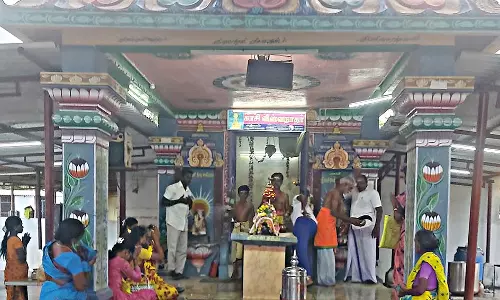 சிவன் கோவில்களில் பிரதோஷ வழிபாடு