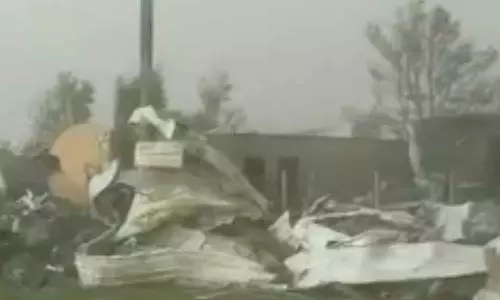 அமெரிக்காவில் கடும் சூறாவளி காற்றுடன் மழை- 3 பேர் பலி