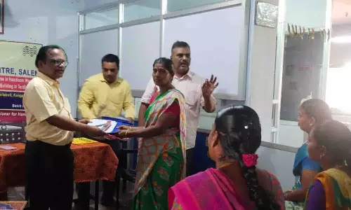 வெள்ளகோவிலில் ஜவுளித்துறை சார்பில் கைத்தறி நெசவு பயிற்சி