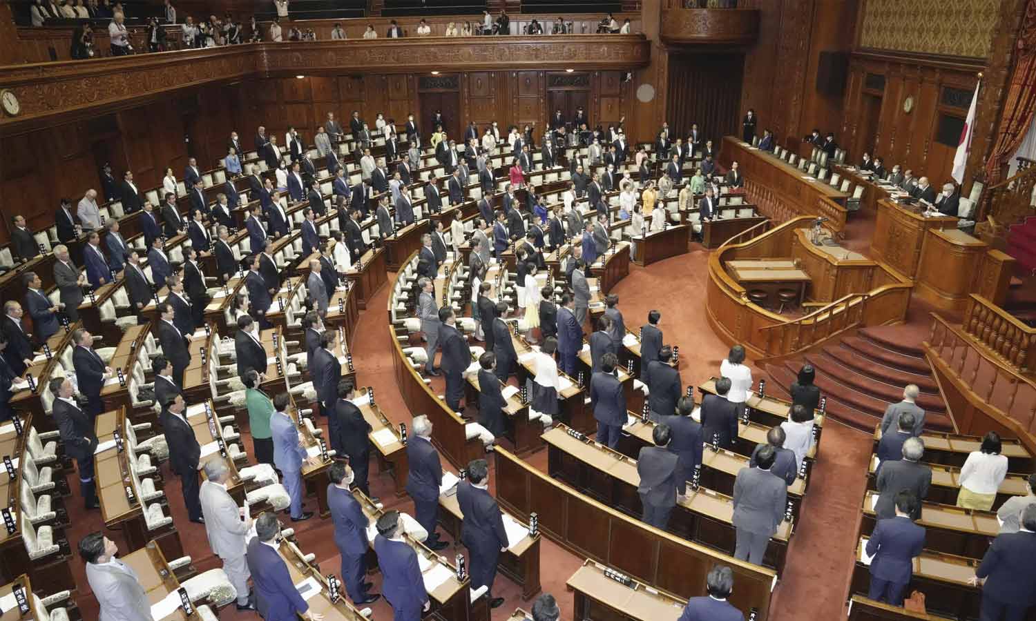 குற்றங்களை குறைக்க ஜப்பானில் பாலியல் உறவு வயது 16 ஆக உயர்வு