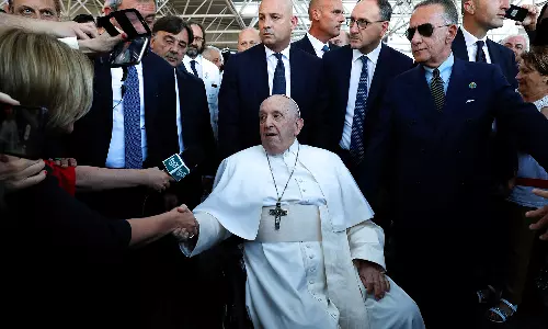 ஆஸ்பத்திரியில் இருந்து போப் பிரான்சிஸ் டிஸ்சார்ஜ்