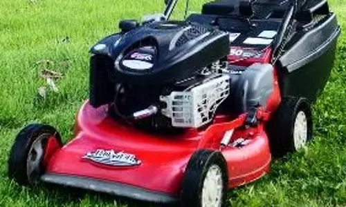 விவசாயிகளுக்கு புல் நொறுக்கும் கருவி