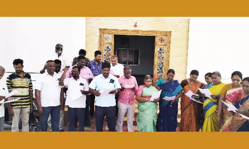 ஊரக வளர்ச்சி துறை அலுவலர்கள் ஆர்ப்பாட்டம்