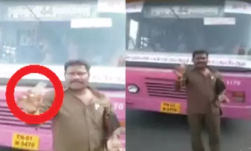 பஸ்சில் பள்ளி மாணவர்கள் ரகளை- கண்டக்டரை பீர் பாட்டிலால் தாக்க முயற்சி