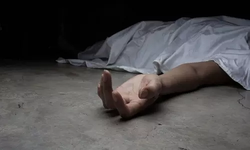 வேறு சமூகத்தை சேர்ந்தவரை காதலித்த இளம்பெண் கொலை- காதலன் ரெயில் முன்பு பாய்ந்து தற்கொலை