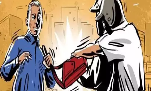 வழிப்பறி சம்பவத்தில் ஈடுபட்ட 6 இளைஞர்கள் அதிரடியாக கைது