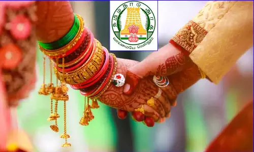 இலவச திருமண திட்டத்திற்கு மணமக்கள் விண்ணப்பிக்கலாம்