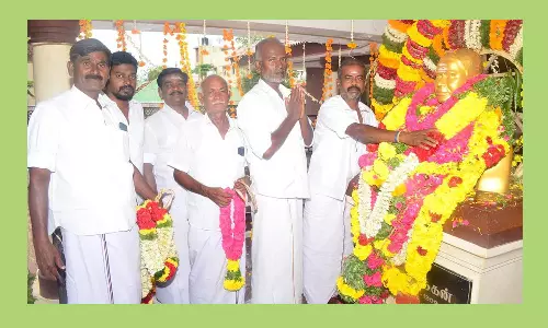 கக்கன் சிலைக்கு ஓ.பி.எஸ். அணியினர் மரியாதை