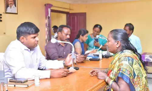 நெல்லை சந்திப்பு பஸ் நிலையம் அருகிலேயே ஆட்டோ நிறுத்தம் அமைக்க வேண்டும்- கலெக்டர் அலுவலகத்தில் மனு