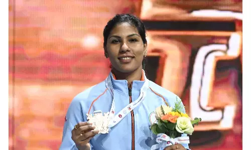 ஆசிய சாம்பியன்ஷிப் வாள்வீச்சு - வெண்கலம் வென்றார் பவானி தேவி