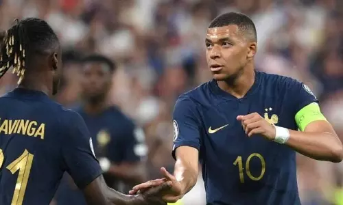 யூரோ தகுதிச்சுற்று: கிரீஸை 1-0 என வீழ்த்தியது பிரான்ஸ்