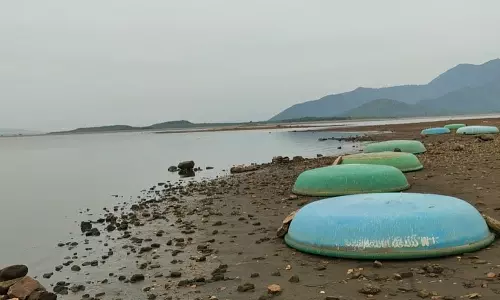 பவானிசாகர் அணை பகுதியில் இன்று முதல் வேலைநிறுத்த போராட்டத்தை தொடங்கிய மீனவர்கள்