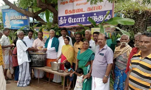 சமூக ஆர்வலர் கூட்டமைப்பு சார்பில் அன்னதானம்