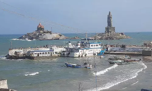 தொடர்ந்து 4-வது நாளாக கடல் நீர்மட்டம் தாழ்வு