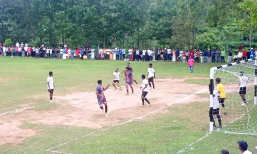 கோத்தகிரி அருகே கால்பந்து இறுதி போட்டியில் கட்டபெட்டு அணி வெற்றி