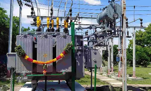 ரூ.15 லட்சத்தில் புதிய மின் மாற்றிகள்