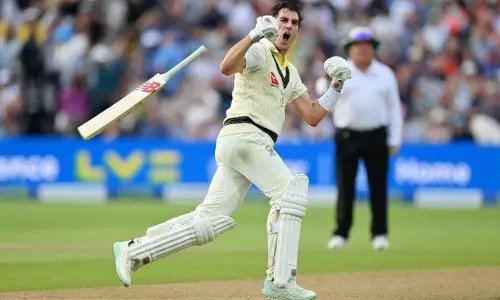 முதல் டெஸ்ட் - பரபரப்பான ஆட்டத்தில் 2 விக்கெட் வித்தியாசத்தில் இங்கிலாந்தை வீழ்த்தியது ஆஸ்திரேலியா