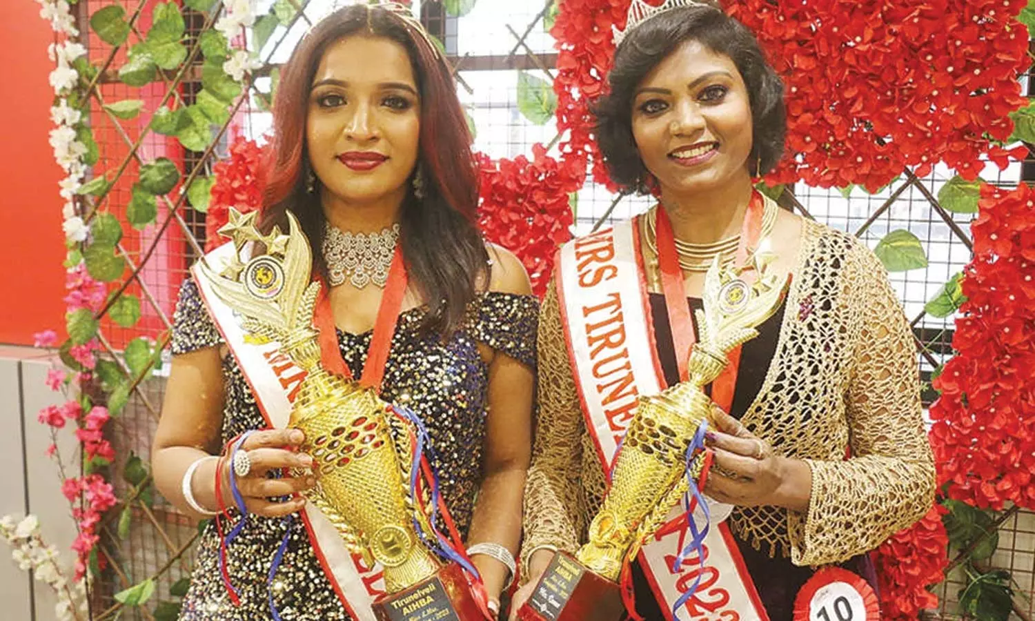 நெல்லையில் அழகிப்போட்டி- மிடுக்கான உடையில் வலம் வந்து அசத்திய பெண்கள் நெல்லையில் அழகிப்போட்டி- மிடுக்கான உடையில் வலம் வந்து அசத்திய பெண்கள்