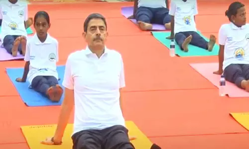 சர்வதேச யோகா தினம்: யோகா நிகழ்ச்சியில் தலைவர்கள் பங்கேற்பு