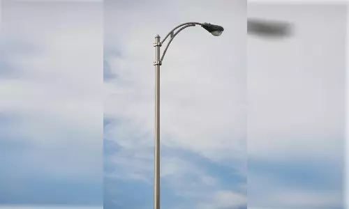 சமத்துவபுரத்தில் உள்ள நகர்ப்புற மேம்பாட்டு குடியிருப்பில் புதிதாக 30 தெரு விளக்குகள்