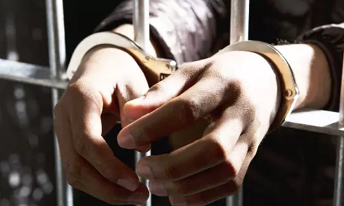 மாணவிக்கு பாலியல் ெதால்லை