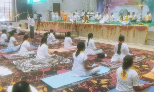 ஓசூரில் யோகா நிகழ்ச்சி