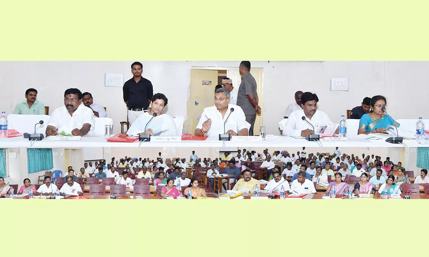 மாவட்ட வளர்ச்சி ஒருங்கிணைப்பு-கண்காணிப்புக்குழு கூட்டம்