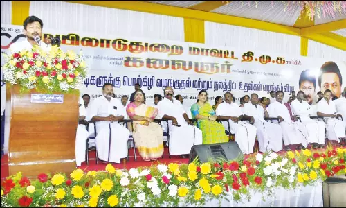 தி.மு.க.வை, சி.பி.ஐ. மூலம் மத்திய அரசு அச்சுறுத்துகிறது: அமைச்சர் உதயநிதி ஸ்டாலின்