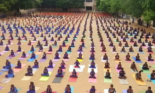 கரூர் பரணி பார்க் கல்வி குழுமத்தில் சர்வதேச யோகா தின கொண்டாட்டம்