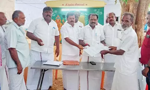 கடையம் பகுதியில் அ.தி.மு.க. உறுப்பினர் சேர்க்கை முகாம்