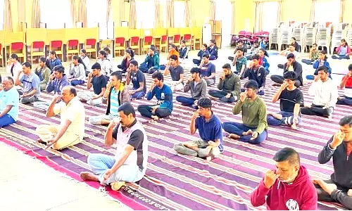 ஊட்டி ஜே.எஸ்.எஸ். கல்லூரியில் உலக யோகா தினம் கொண்டாட்டம்