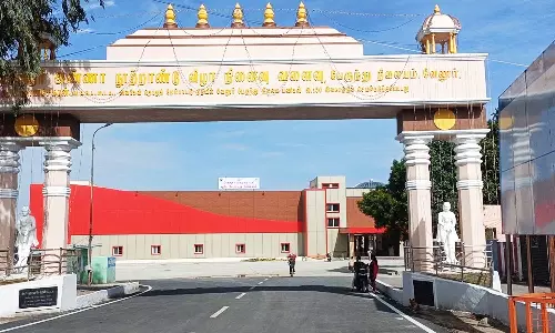 வேலூர் புதிய பஸ் நிலையத்தில் 7 கடைகளுக்கான ஏலம்