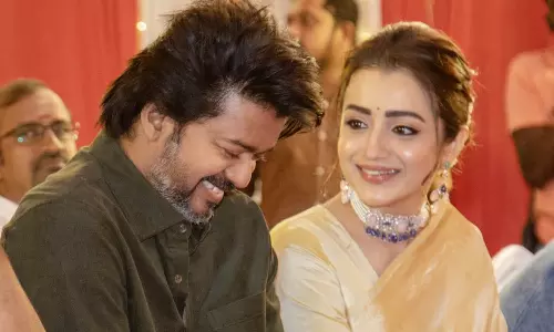 ஸ்பெஷல் புகைப்படத்தை பகிர்ந்து விஜய்க்கு வாழ்த்து தெரிவித்த திரிஷா