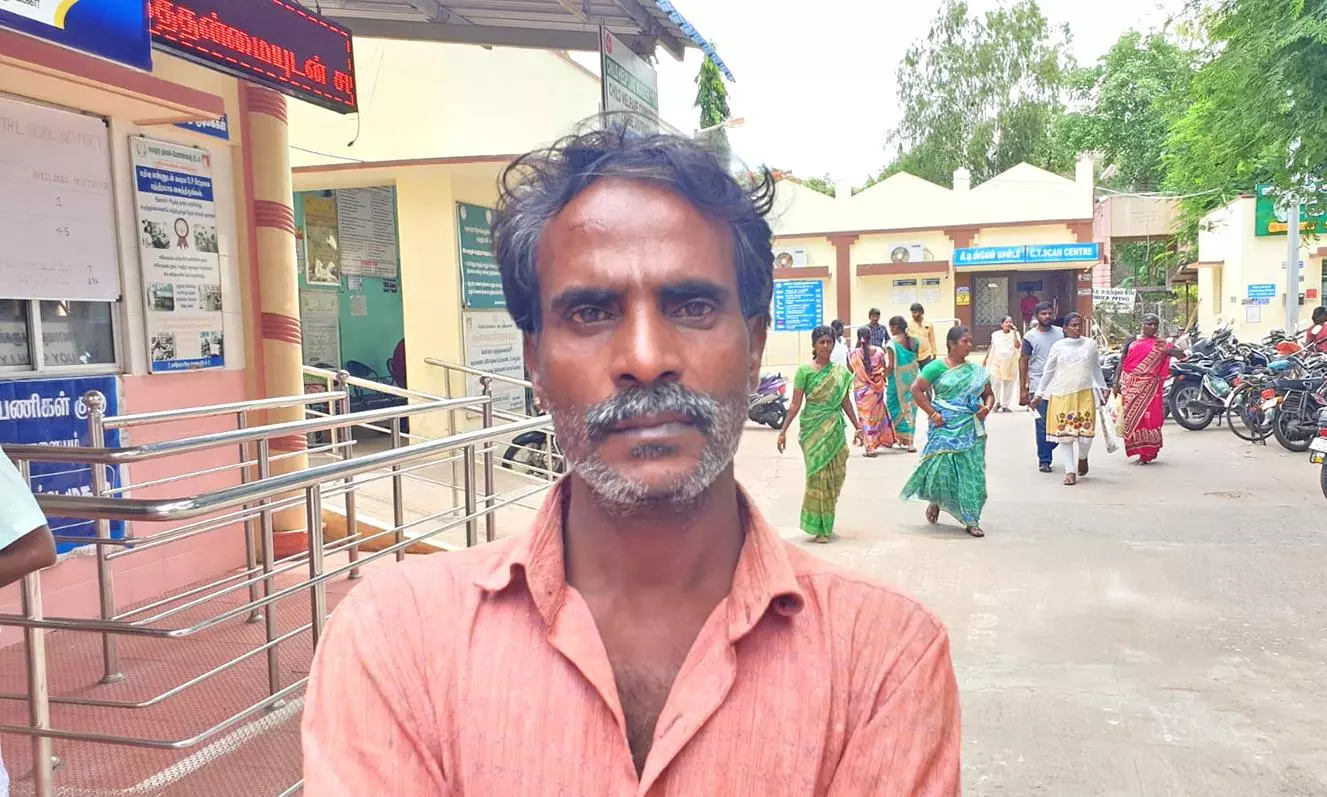 17 வயது சிறுமியை கடத்தி பாலியல் பலாத்காரம் செய்த தாயின் கள்ளக்காதலன் போக்சோவில் கைது 17 வயது சிறுமியை கடத்தி பாலியல் பலாத்காரம் செய்த தாயின் கள்ளக்காதலன் போக்சோவில் கைது