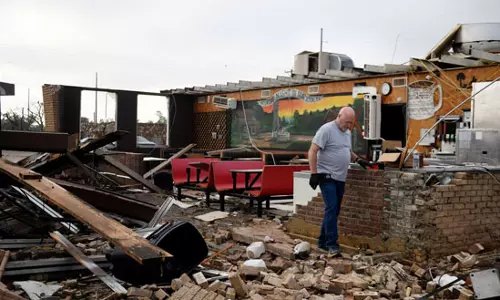 டெக்சாஸ் மாகாணத்தில் சக்திவாய்ந்த சூறாவளி- 4 பேர் பலி