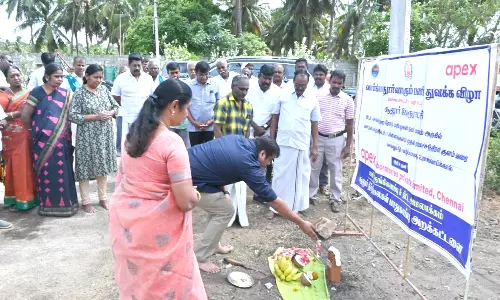 சூலூரில் நீர்வழிப்பாதைகள் தூர்வாரும் பணி தொடக்கம்