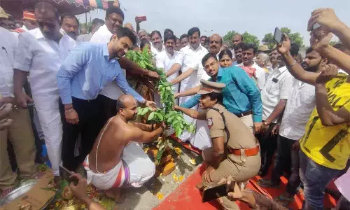 கோவில்வழியில் ரூ.26 கோடியில் புதிய பேருந்து நிலையம் அமைக்கும் பணி அமைச்சர் மு.பெ.சாமிநாதன் தொடங்கி வைத்தார்