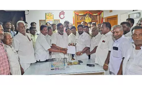 புதிய மேல்நிலை நீர்தேக்க தொட்டி கட்ட வேண்டும்