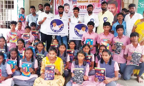 விஜய் பிறந்தநாள் விழா கொண்டாட்டம்